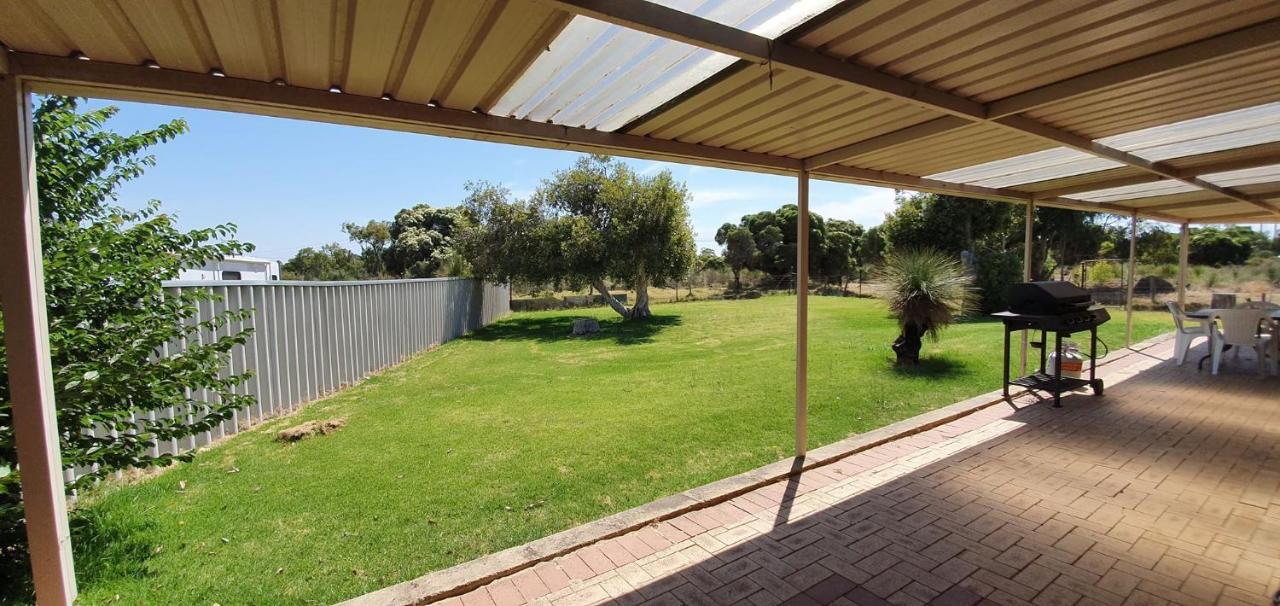Pinjarra Caravan Park And Cabins Exterior foto
